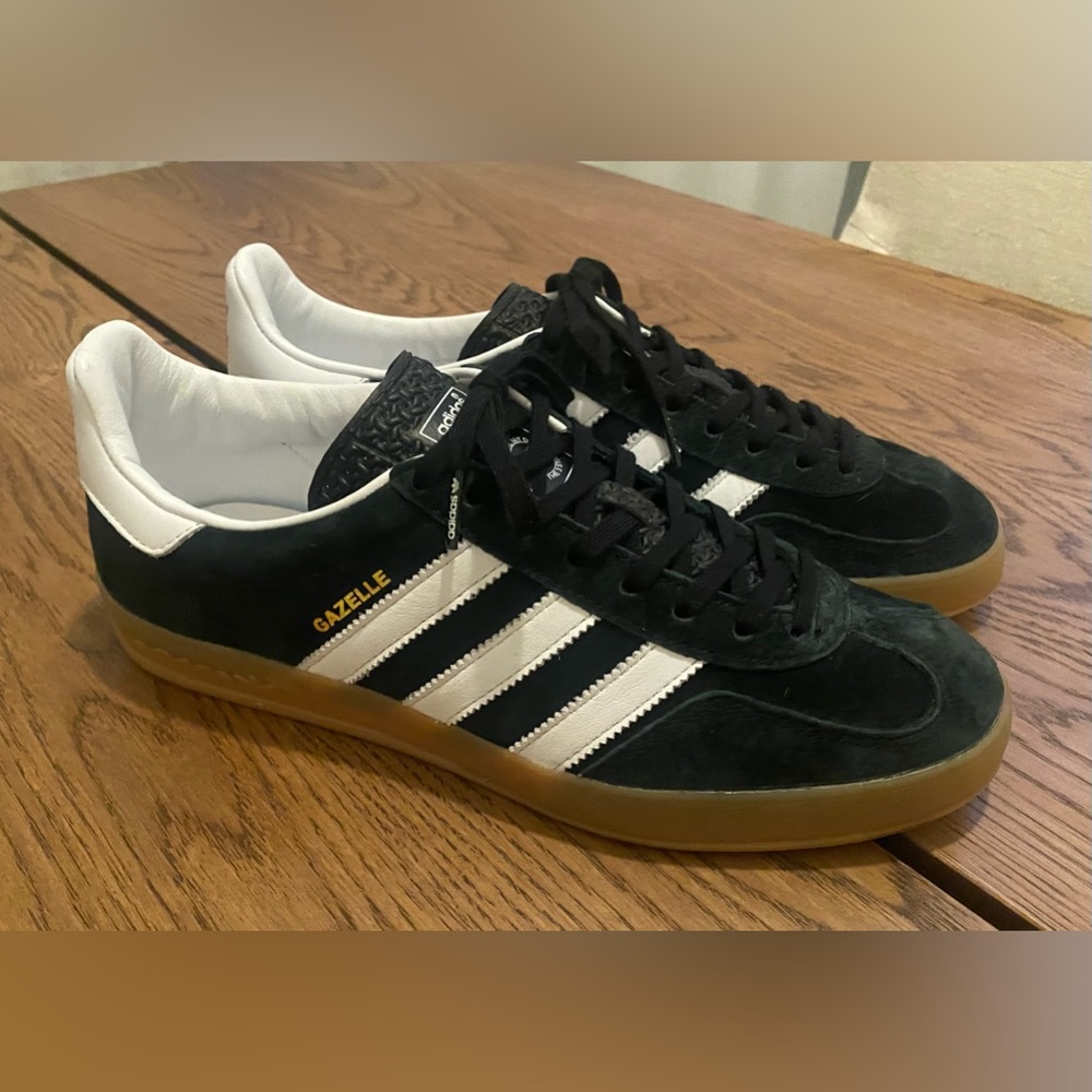 Mens Adidas Gazelle Indoor Black/Gum Size 9